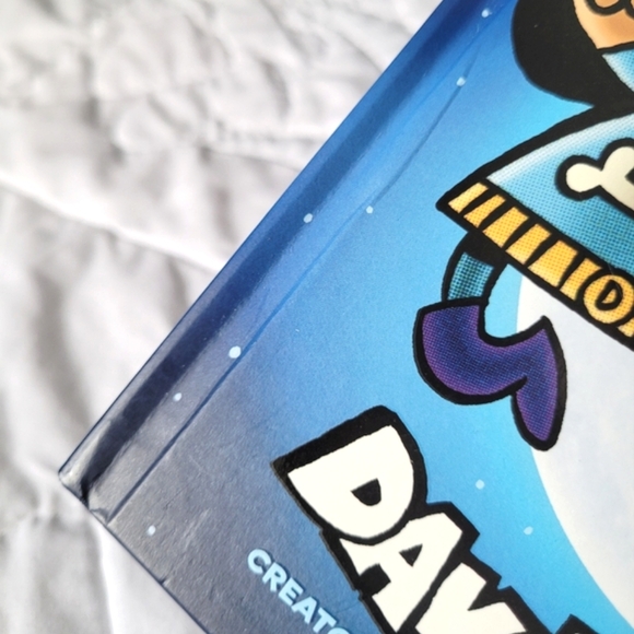 2/$15 🌼 Dog Man: Dog Man & Cat Kid - Picture 6 of 8